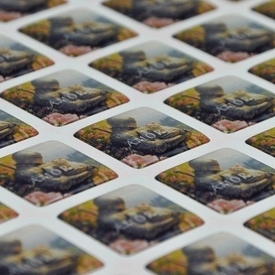 Объёмные наклейки с полимерной смолой.